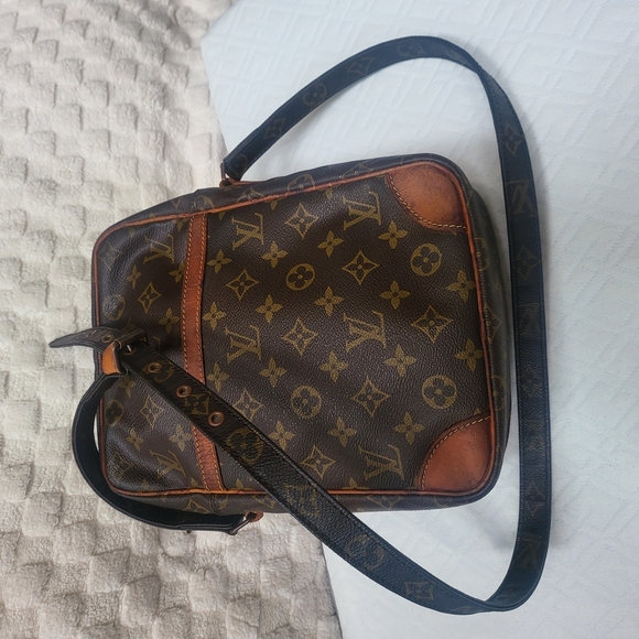 Louis Vuitton Handbags - Louis Vuitton Louis Vuitton Monogram Danube Mm Bag